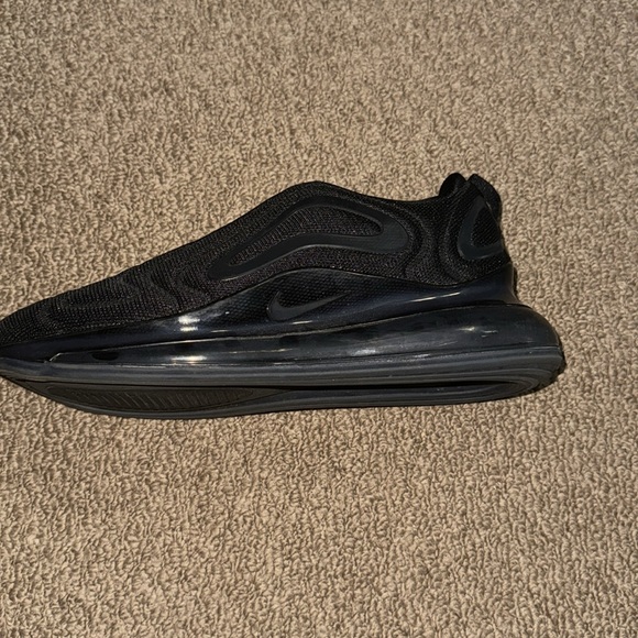 Black Nike Air Max; Size 10.5 Men’s - Picture 6 of 10